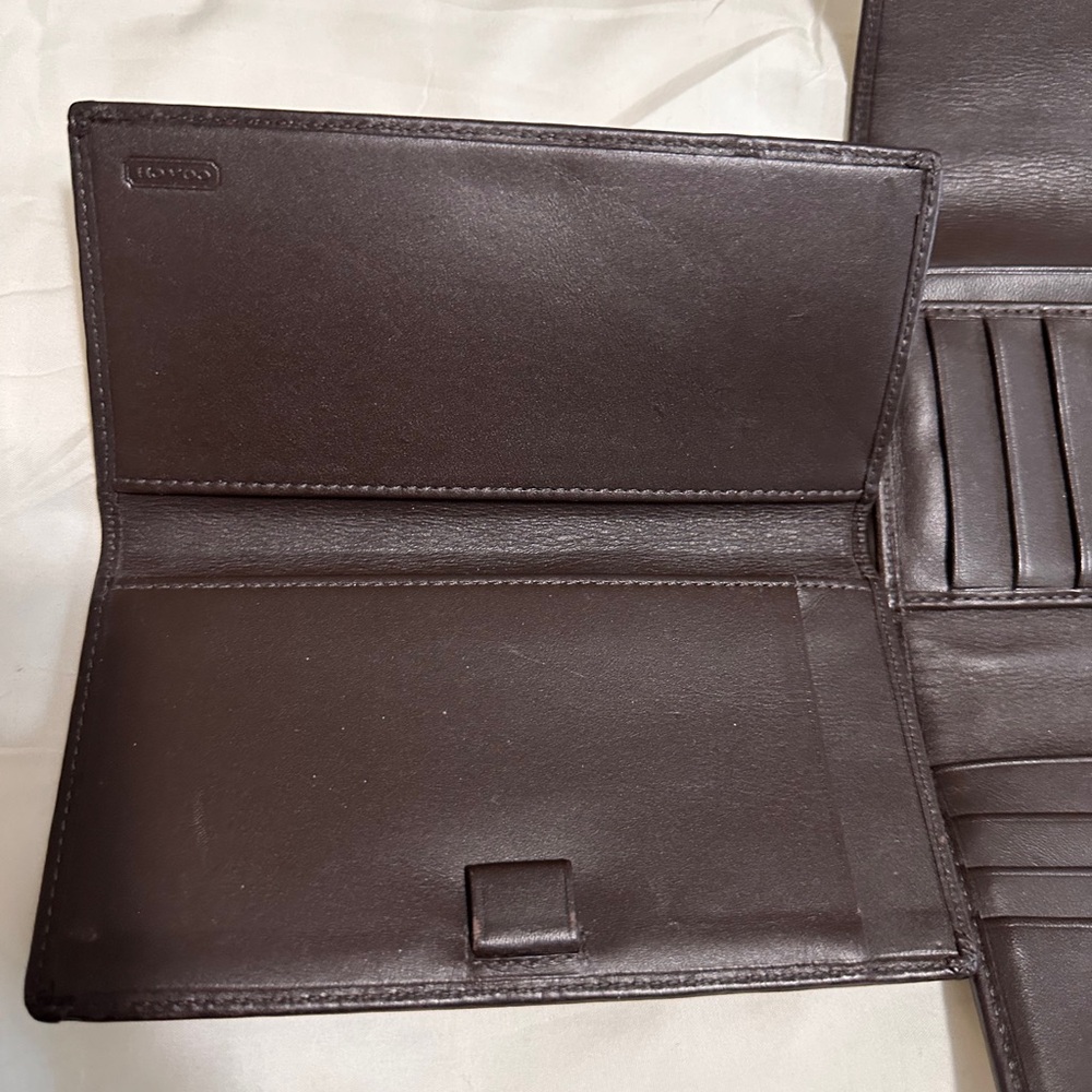 Vintage Coach Brown and Tan Wallet with checkbook insert. - Picture 7 of 8
